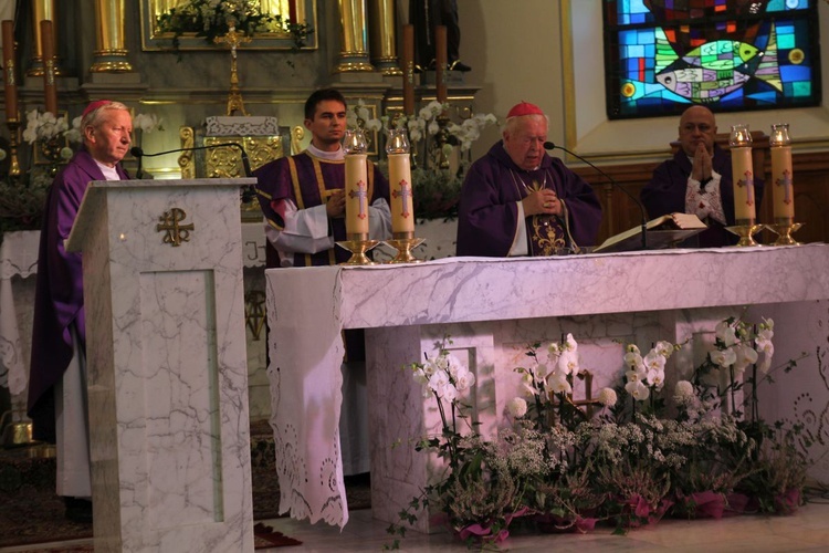 Ostatnie pożegnanie ks. Józefa Strączka w Porąbce - 11 września 2016 r.