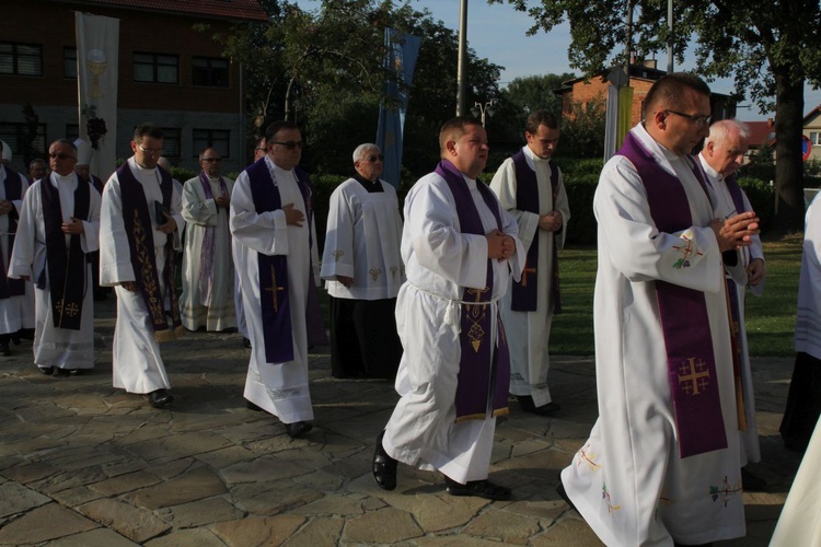 Ostatnie pożegnanie ks. Józefa Strączka w Porąbce - 11 września 2016 r.