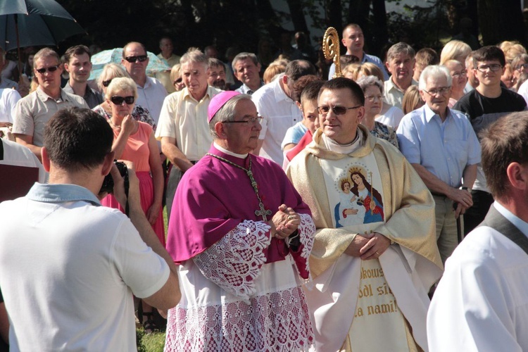 Odpust i dożynki w Trąbkach Wielkich