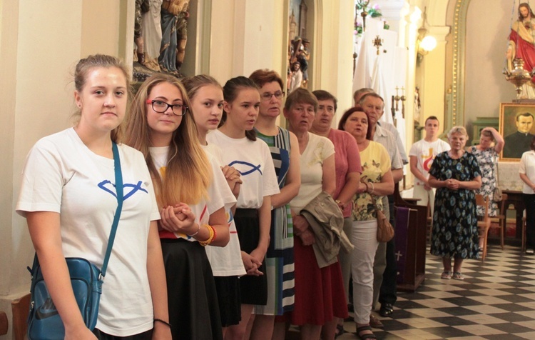 Powitanie ikony MB Częstochowskiej w Szymanowie