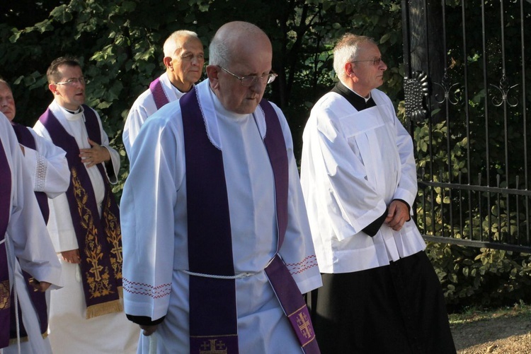 Pogrzeb ks. Józefa Strączka w Porąbce - 12 września 2016 r.