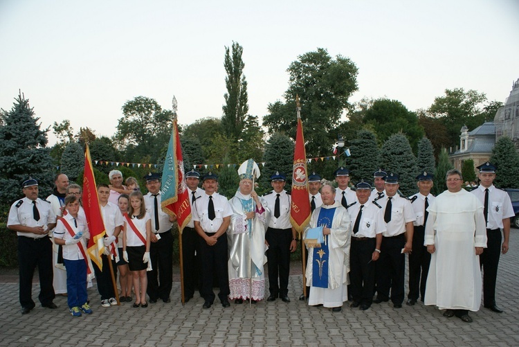 Powitanie ikony MB Częstochowskiej w Guzowie