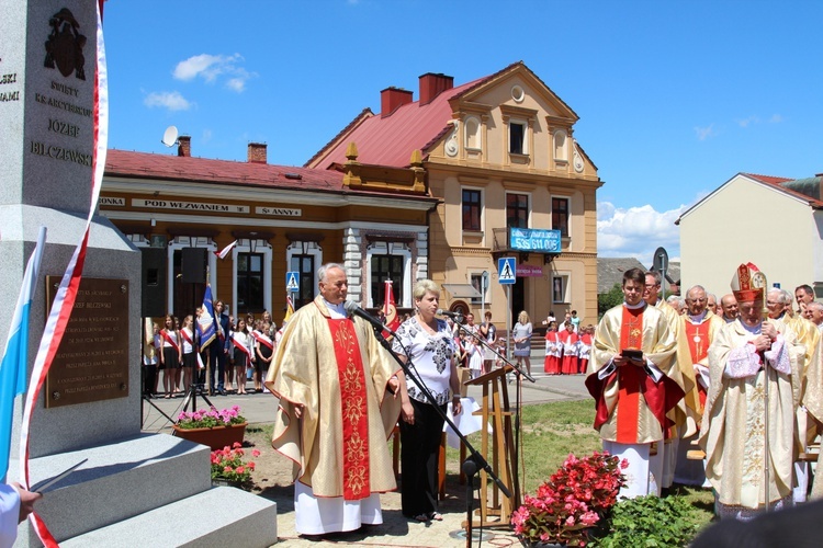 Wilamowice podziękowały ks. prał. Michałowi Bogucie