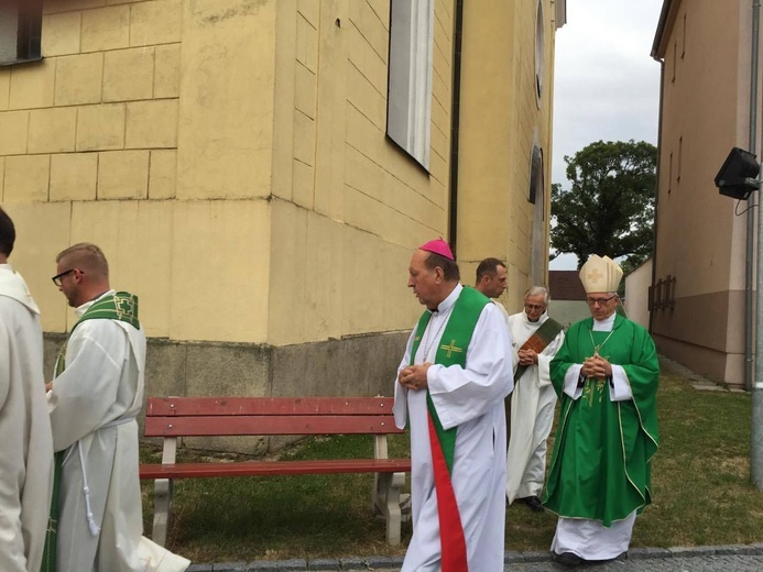 Wizyta abp. Skworca u śląskich kapłanów pracujących w Czechach