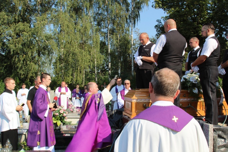 Pogrzeb śp. ks. Tomasza Dzidy w Czechowicach-Dziedzicach