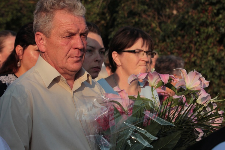 Powitanie ikony MB Częstochowskiej w Miedniewicach