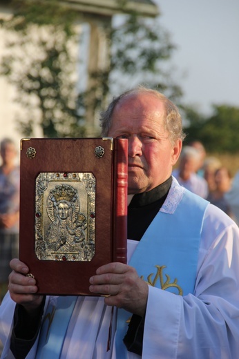 Powitanie ikony MB Częstochowskiej w Miedniewicach