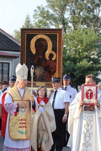 Powitanie ikony MB Częstochowskiej w Miedniewicach