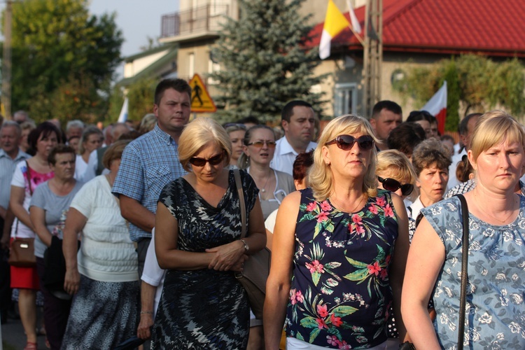 Powitanie ikony MB Częstochowskiej w Miedniewicach