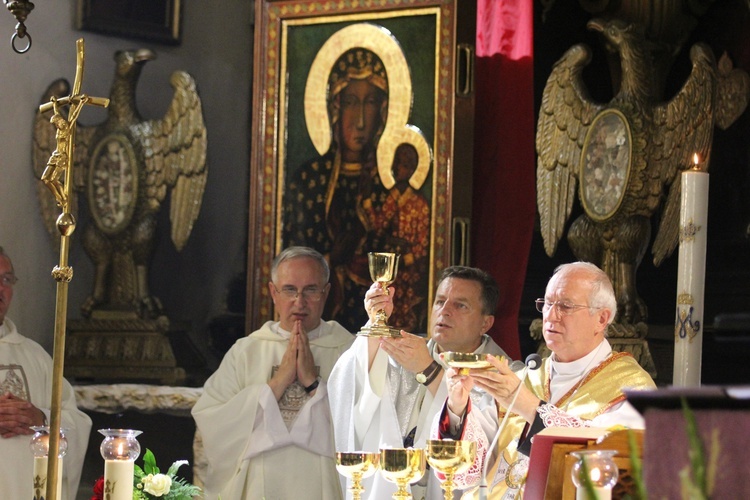 Powitanie ikony MB Częstochowskiej w Miedniewicach