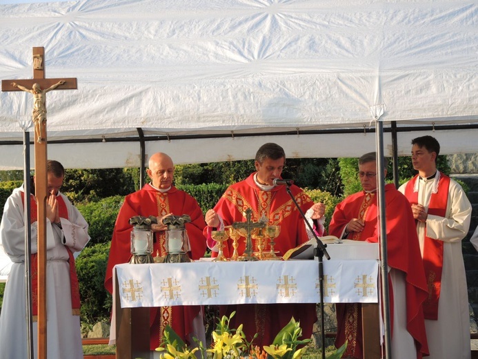 Bielszczanie pod krzyżem na Trzech Lipkach