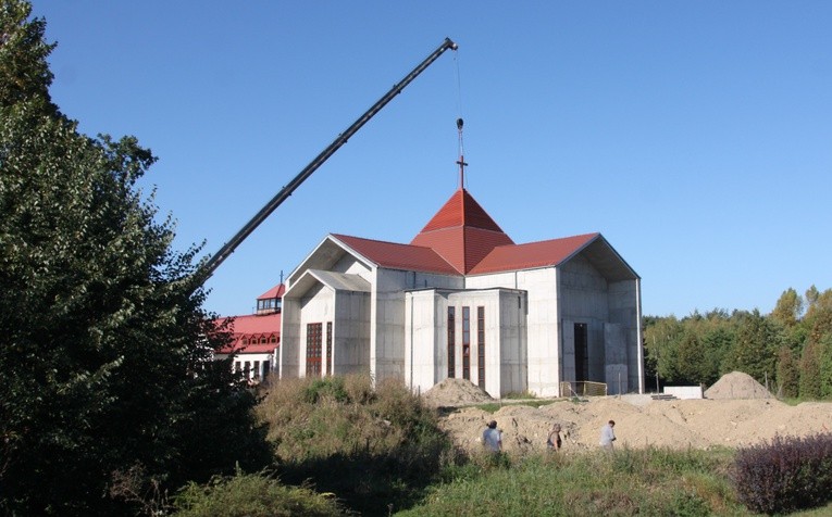 Wieża zwieńczona