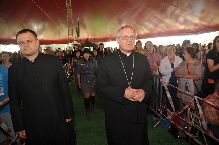 Czuwanie Młodych w Skrzatuszu, cz. I