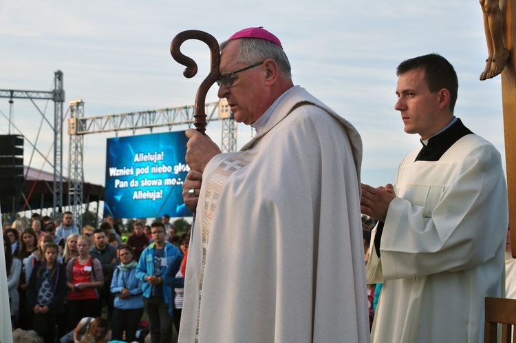 Czuwanie Młodych w Skrzatuszu, cz. II