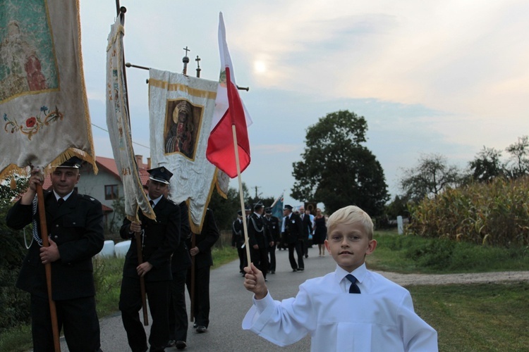 Powitanie ikony MB Częstochowskiej w Korabiewicach