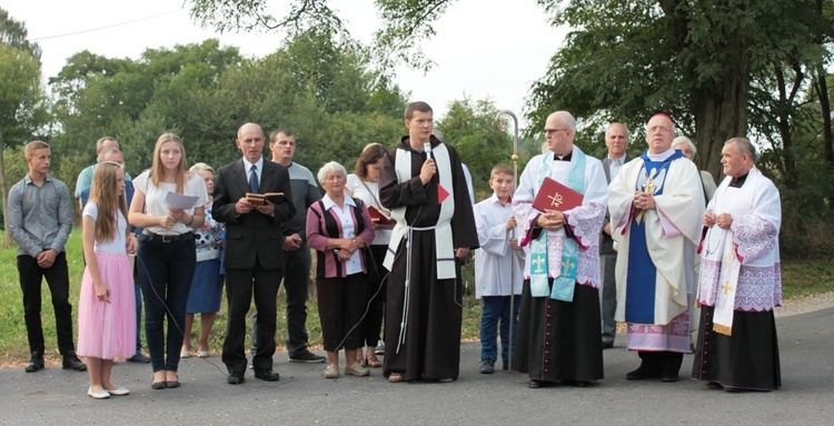 Powitanie ikony MB Częstochowskiej w Korabiewicach