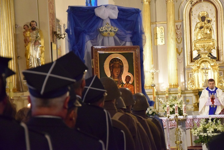 Powitanie ikony MB Częstochowskiej w Mszczonowie