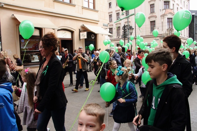 Marsz Nadziei i Życia Fundacji Urszuli Smok "Podaruj Życie" 2016