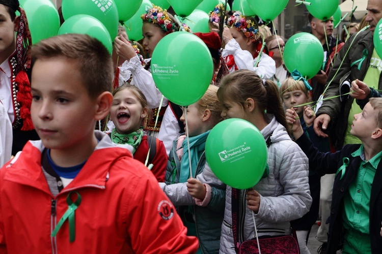 Marsz Nadziei i Życia Fundacji Urszuli Smok "Podaruj Życie" 2016