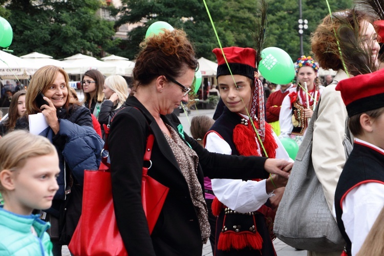 Marsz Nadziei i Życia Fundacji Urszuli Smok "Podaruj Życie" 2016