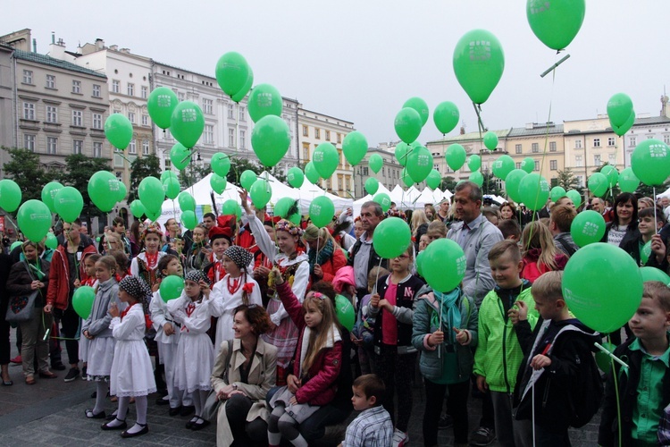 Marsz Nadziei i Życia Fundacji Urszuli Smok "Podaruj Życie" 2016