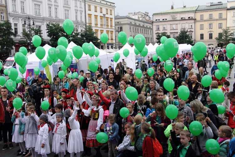 Marsz Nadziei i Życia Fundacji Urszuli Smok "Podaruj Życie" 2016