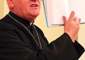 Abp Józef Górzyński prosił, by każdy przeczytał w Katechizmie Kościoła Katolickiego definicję liturgii