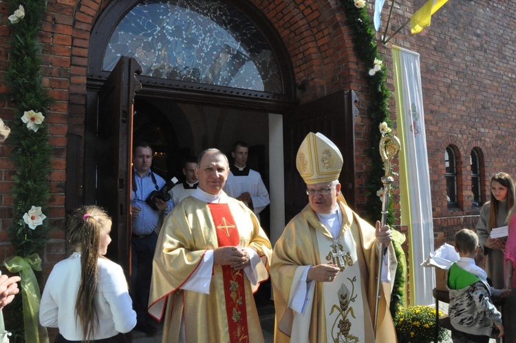 Poświęcenie kościoła w Ostrożnicy