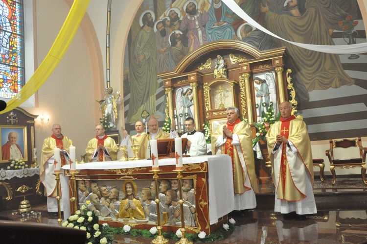 Poświęcenie kościoła w Ostrożnicy