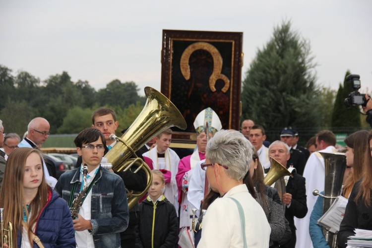 Powitanie ikony MB Częstochowskiej w Żdżarach