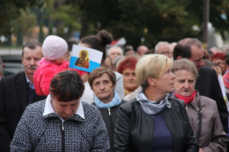 Powitanie ikony MB Częstochowskiej w Żdżarach