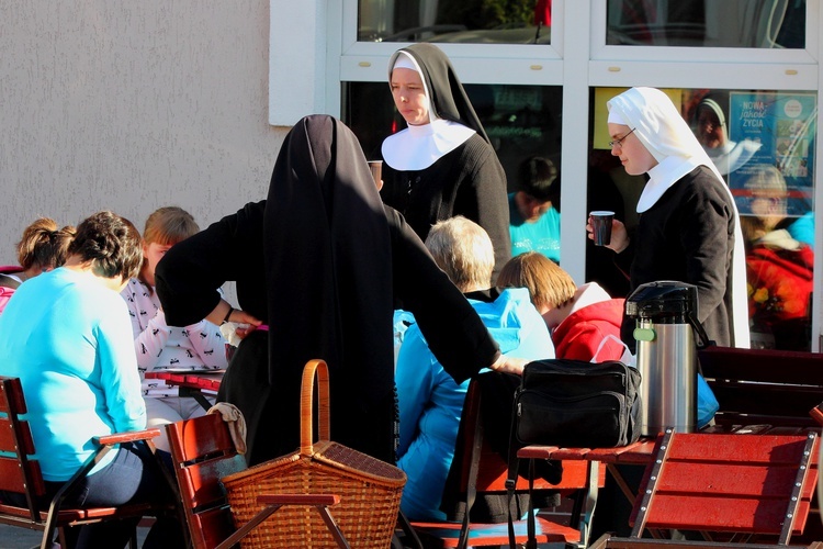 Pielgrzymka osób konsekrowanych do Gietrzwałdu