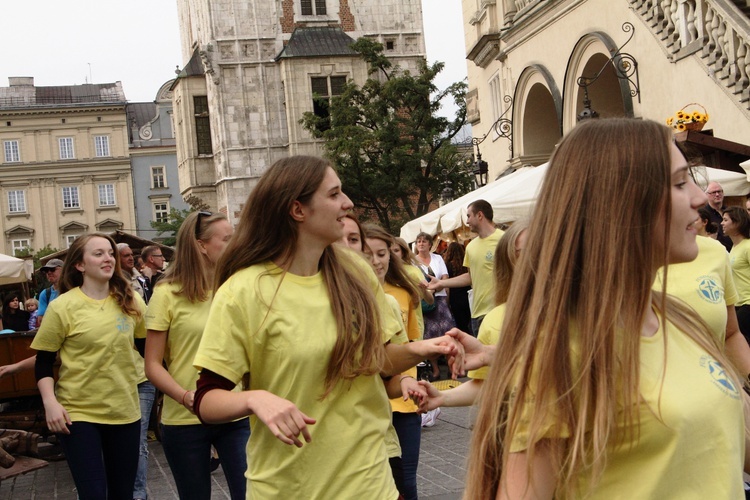 Happening Fundacji Dzieło Nowego Tysiąclecia