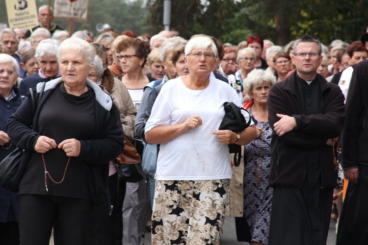 XII Pielgrzymka Kół Żywego Różańca do Domaniewic