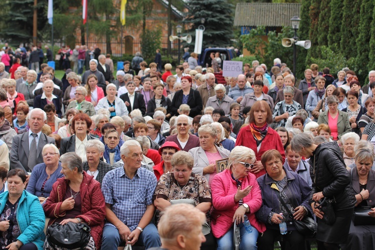 XII Pielgrzymka Kół Żywego Różańca do Domaniewic