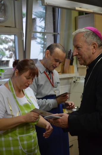 ŚDS w Radwanowicach otrzymał imię kard. Macharskiego