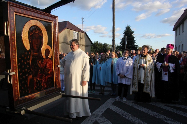 Powitanie ikony MB Częstochowskiej w Czerniewicach