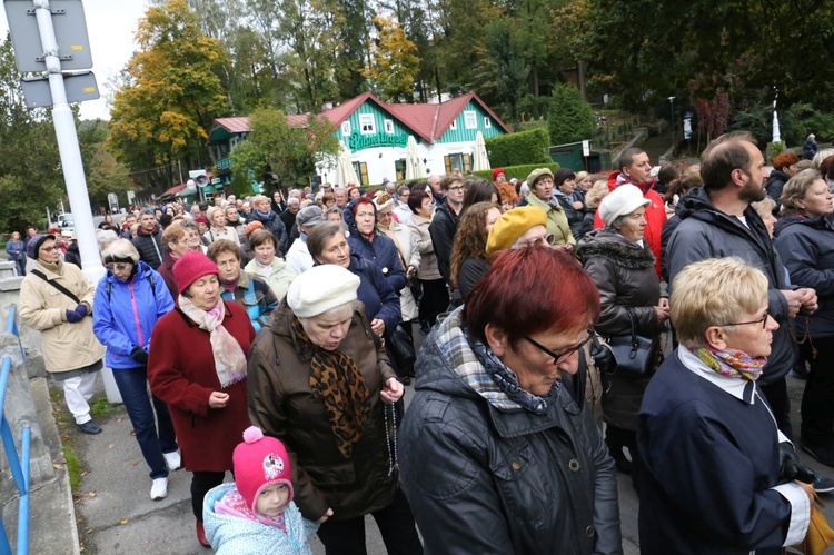 Procesja różańcowa w Krynicy-Zdroju