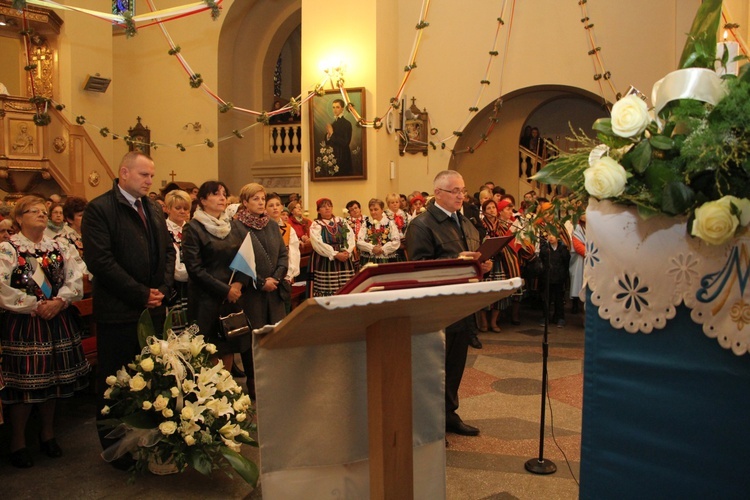 Powitanie ikony MB Częstochowskiej w Lubochni