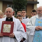 Powitanie ikony MB Częstochowskiej w Lubochni