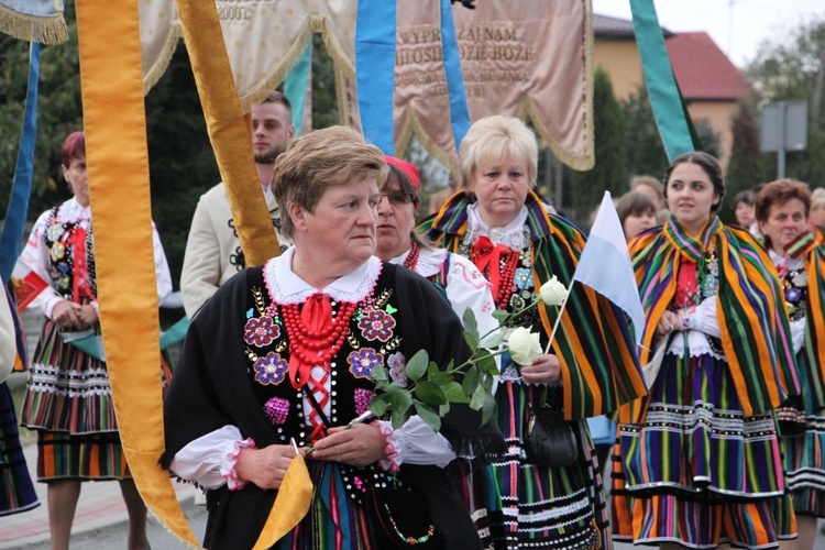 Powitanie ikony MB Częstochowskiej w Lubochni