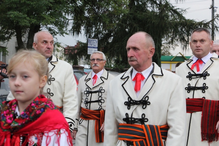 Powitanie ikony MB Częstochowskiej w Lubochni