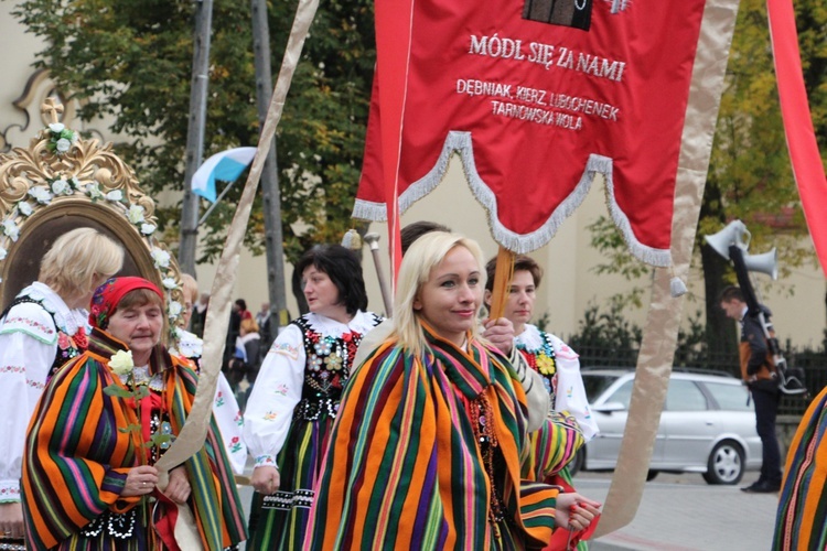 Powitanie ikony MB Częstochowskiej w Lubochni