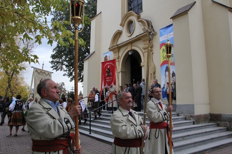 Powitanie ikony MB Częstochowskiej w Lubochni