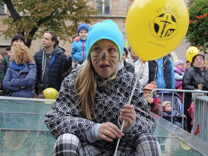 Dzień Papieski AD 2016 na Rynku w Bielsku-Białej