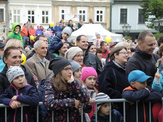 Dzień Papieski AD 2016 na Rynku w Bielsku-Białej