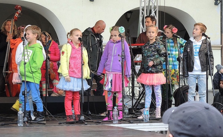 Dzień Papieski AD 2016 na Rynku w Bielsku-Białej