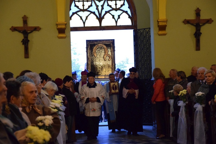 Powitanie ikony MB Częstochowskiej w Żelechlinku