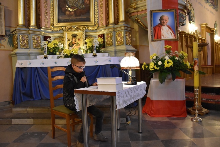 Papieskie czytanie w Przasnyszu
