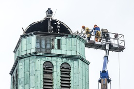 Znika wieża kościoła św. Józefa w Bytomiu